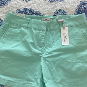 Vineyard vines shorts NWT